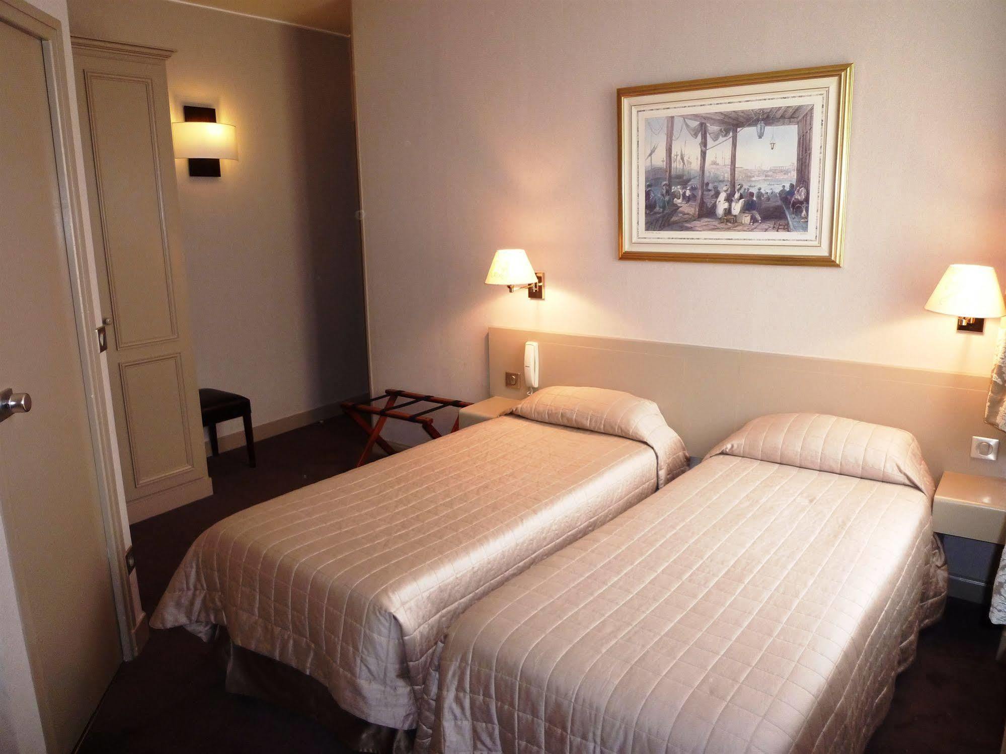 Hotel La Residence Du Berry Wersal Zewnętrze zdjęcie